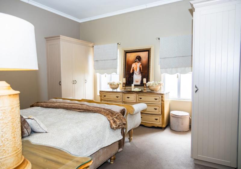 4 Bedroom Property for Sale in Kingswood Golf Estate Western Cape
